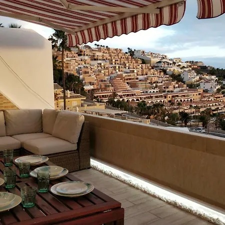 Apartment New Deluxe Stunned Seaview 2 Bed *