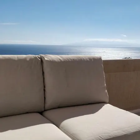 Daire New Deluxe Stunned Seaview 2 Bed *